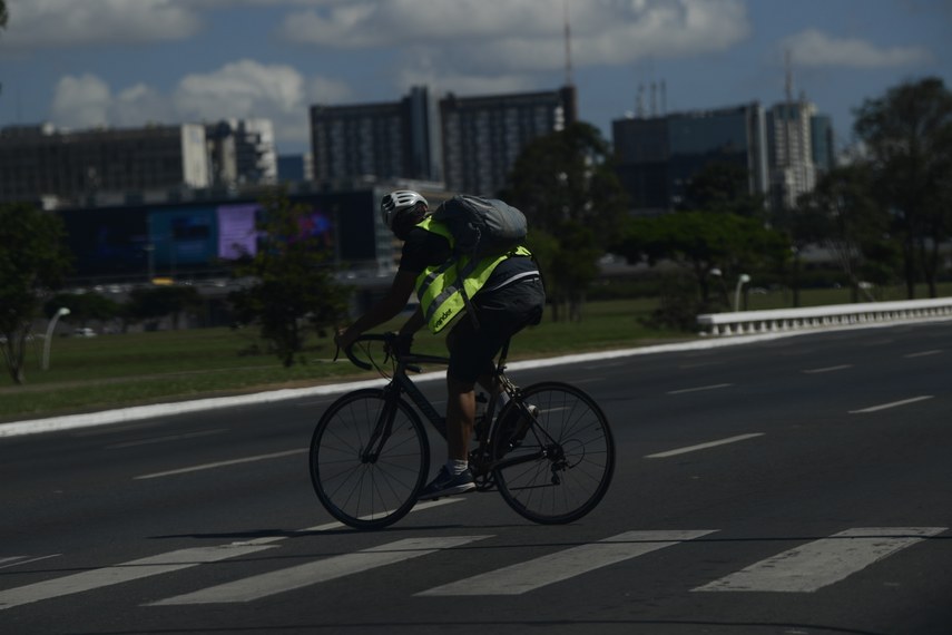 Ciclista que perdeu olfato e paladar em grave acidente será indenizada em R$ 150 mil