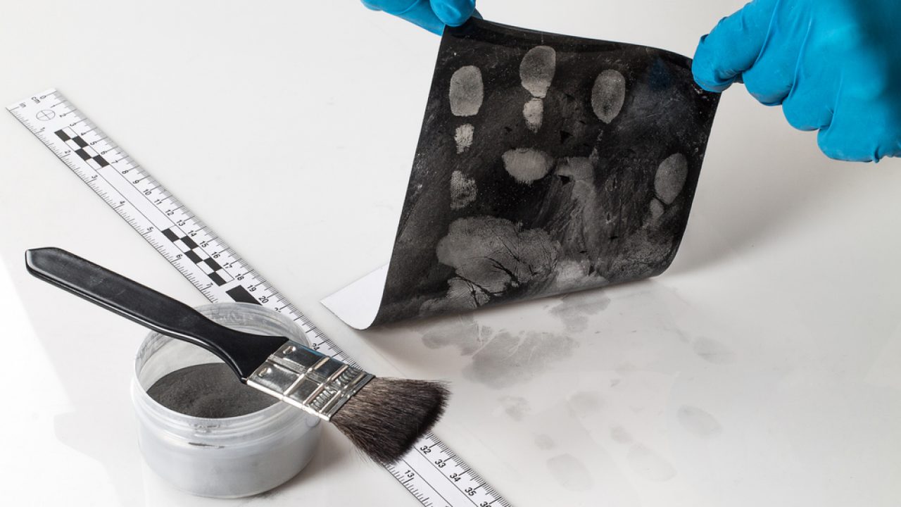 Imagem referente a CSI Cascavel: impressão digital em cena de crime colabora para condenação de ladrão