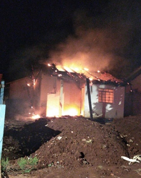 Imagem referente a Homem põe fogo em duas casas de autor de homicídio em Jesuítas
