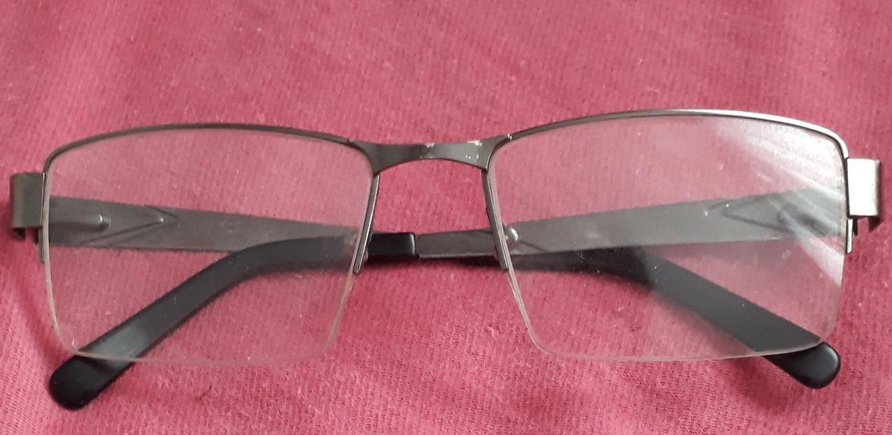 Imagem referente a Internauta encontrou óculos de grau no Centro