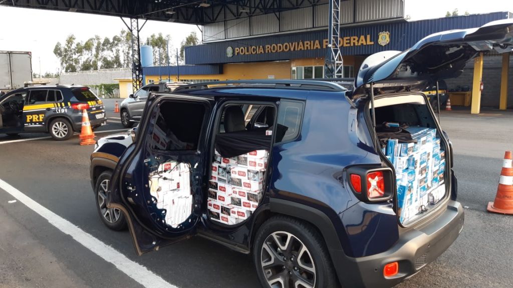 Imagem referente a Jovem é flagrado com Jeep lotado de cigarros contrabandeados, em Alto Paraná