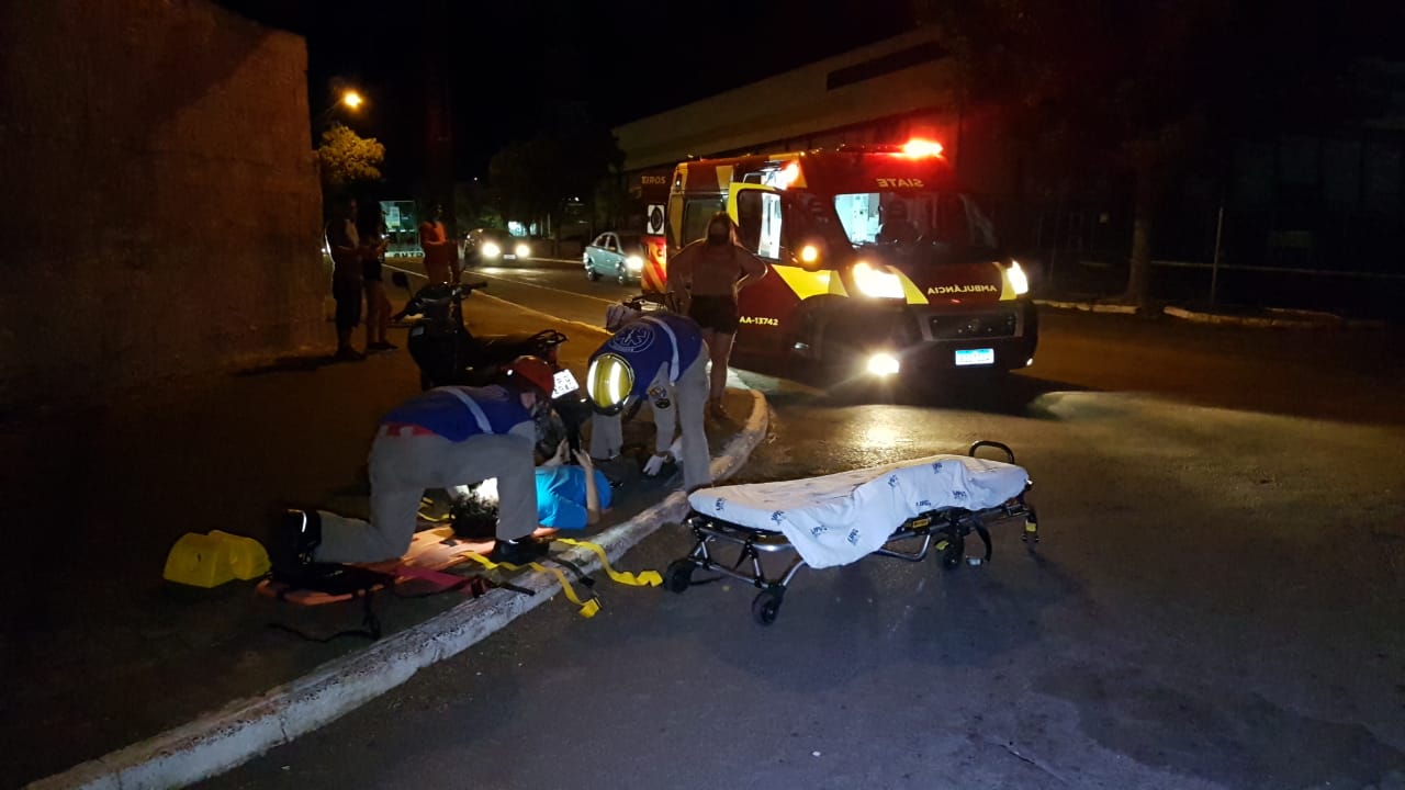 Imagem referente a Motociclista fica ferido ao sofrer queda na Rua da Lapa; Siate foi mobilizado