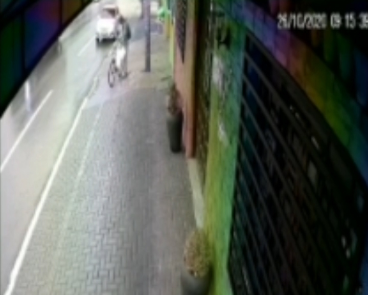 Imagem referente a Internauta tenta localizar ciclista que encontrou celular na Rua Marechal Cândido Rondon
