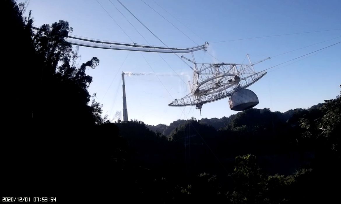 Imagem referente a A astronomia perde o radiotelescópio de Arecibo