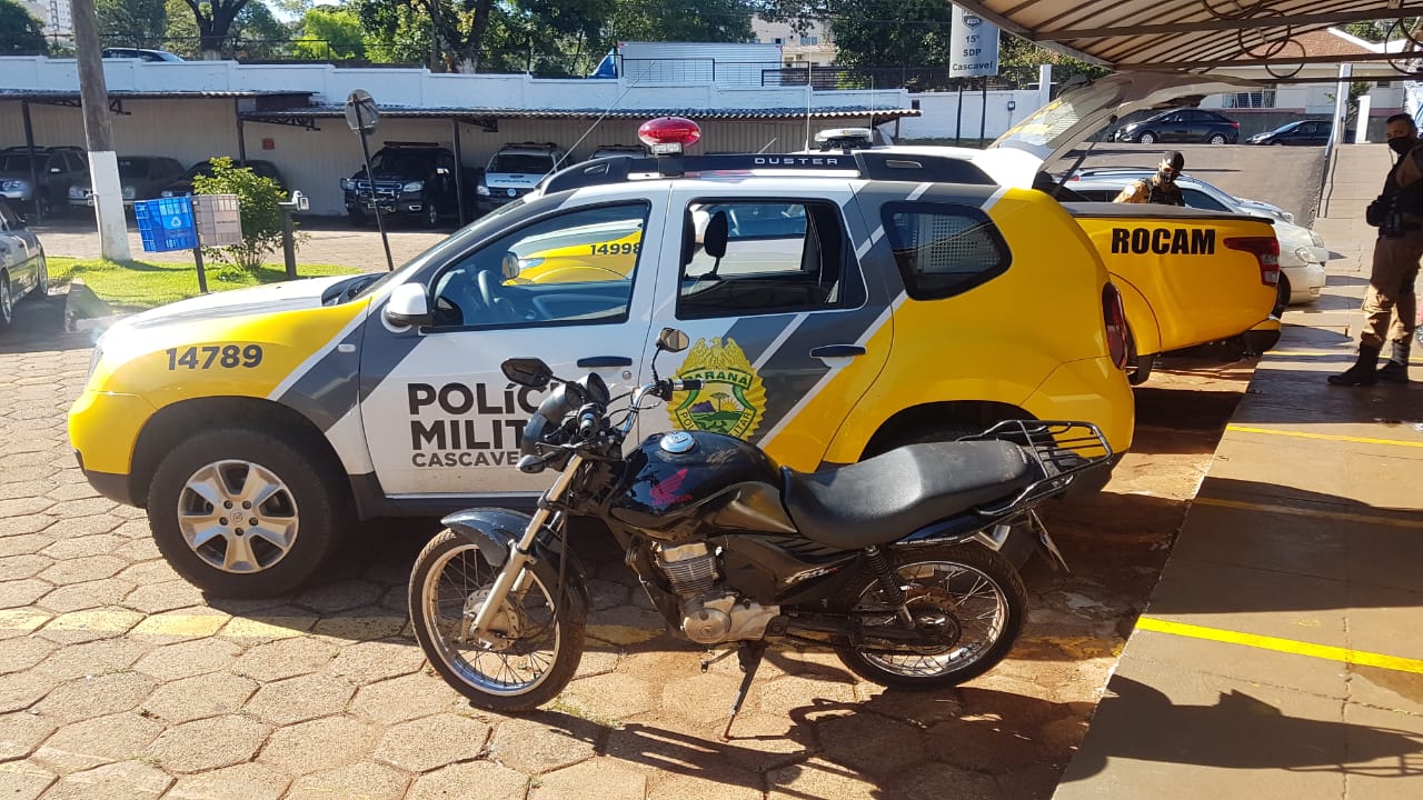 Imagem referente a PM detém dois rapazes no Jardim Melissa e recupera moto furtada