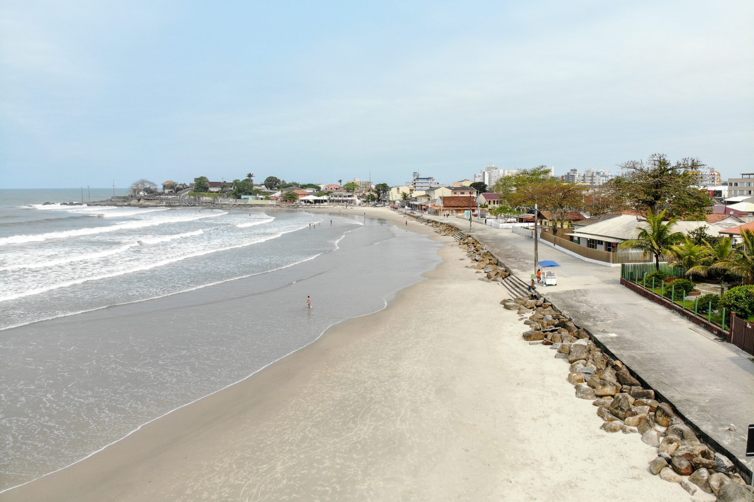 Imagem referente a No Paraná, praias tiveram boa qualidade das águas nesta temporada