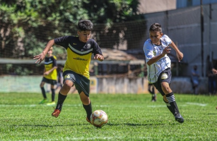 Imagem referente a Escolinha de futebol do FC Cascavel é campeã em duas categorias na I Copa Cidade