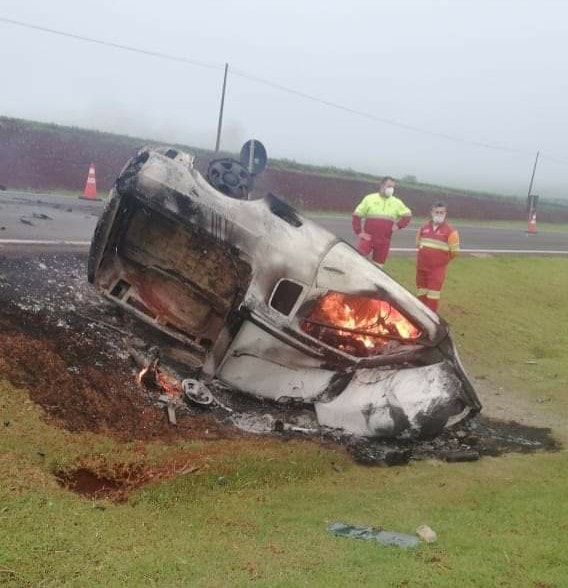 Imagem referente a Jovem morre carbonizado em trágico acidente na BR-376, em Marilândia do Sul