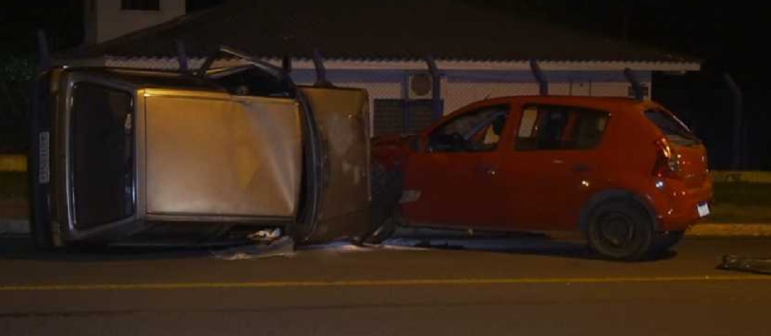Imagem referente a Motorista dorme ao volante e causa acidente em Ponta Grossa