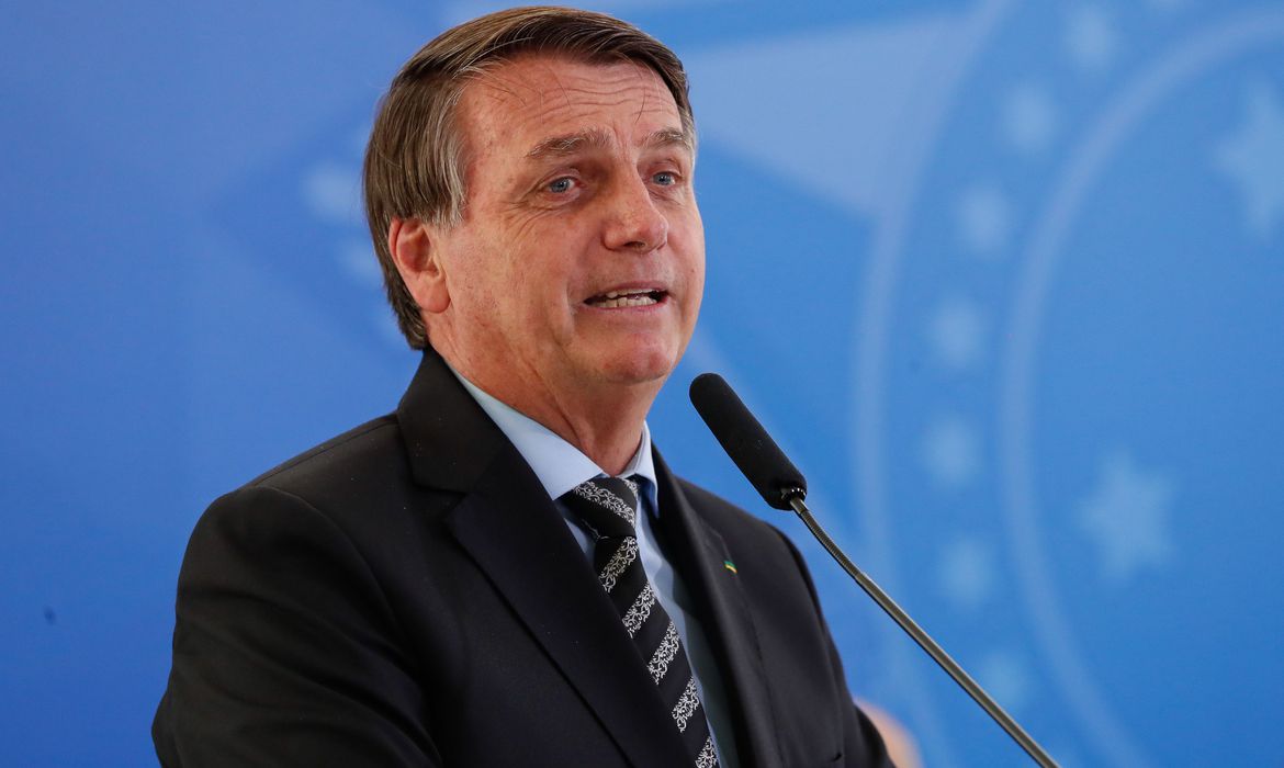 Imagem referente a Bolsonaro promete fim das emissões de gases de efeito estufa até 2050