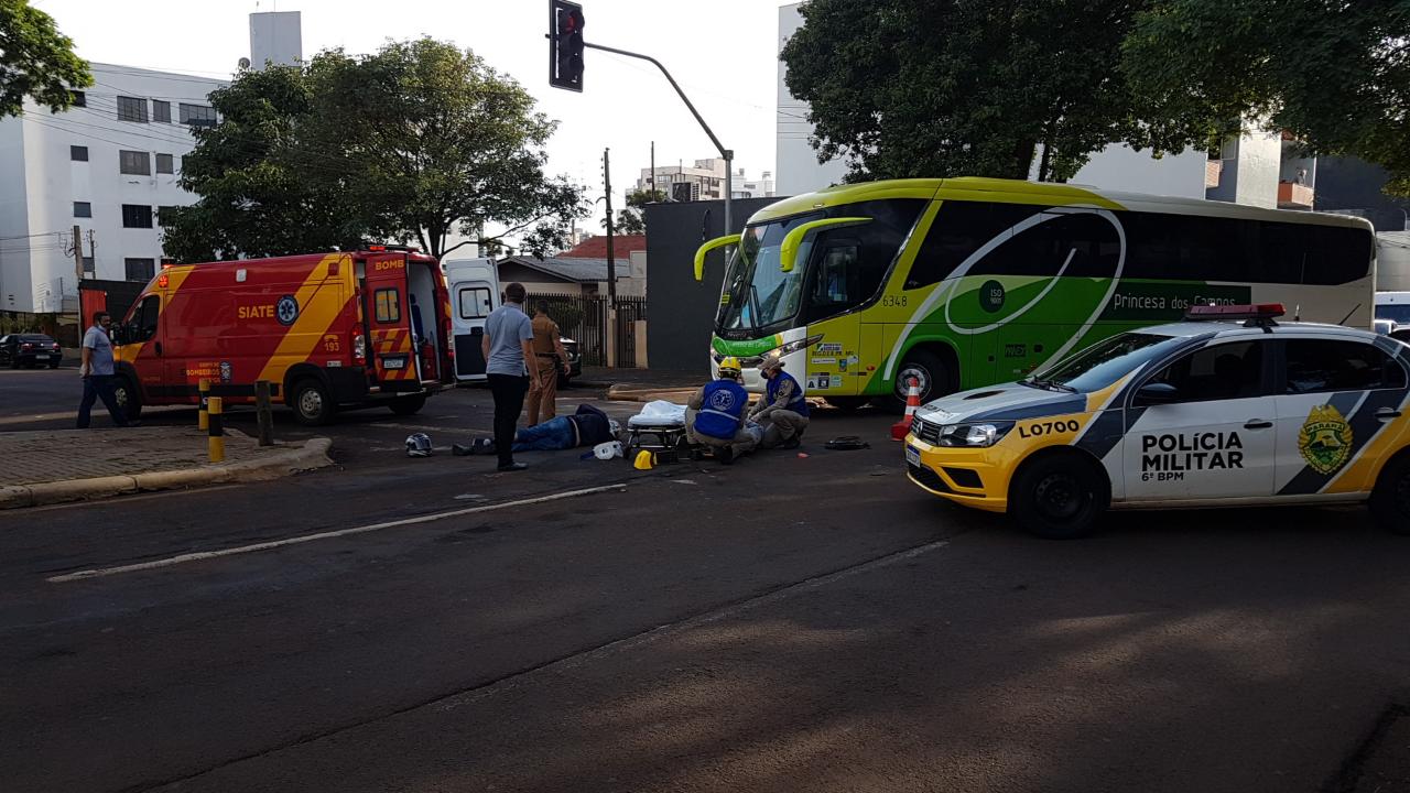 Imagem referente a Mais um acidente é registrado no cruzamento das Ruas Paraná e Manoel Ribas, no Centro