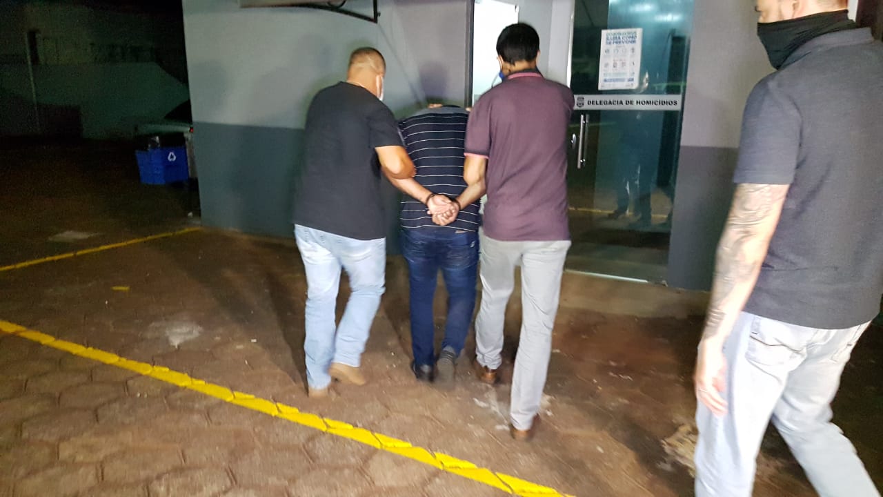 Imagem referente a Delegacia de Homicídios prende suspeito de matar Gisele da Costa Santos, de 26 anos