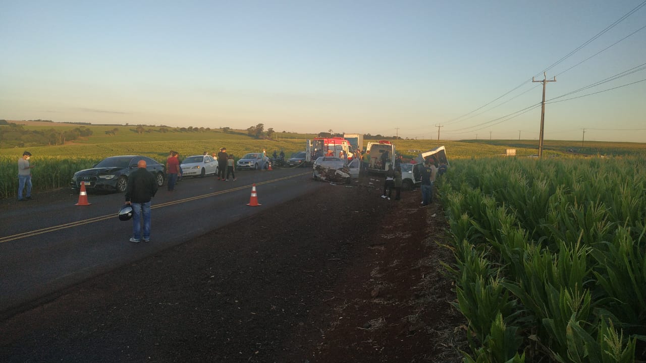 Imagem referente a Seis pessoas ficam feridas em grave acidente na PR-488; Aeronave do Consamu é acionada