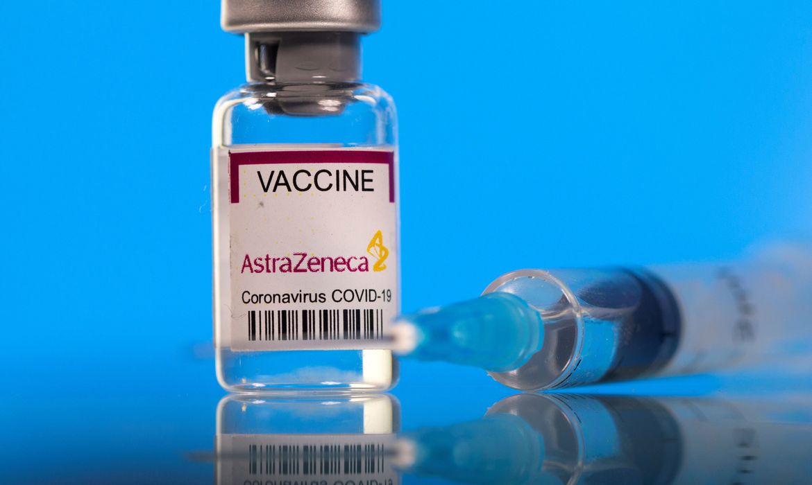 Imagem referente a Rio entrega hoje 197 mil doses da vacina Astrazeneca aos 92 municípios