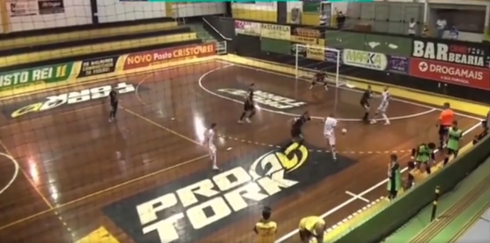 Imagem referente a Cascavel Futsal goleia o Siqueira Campos por 7 a 2 pelo Paranaense