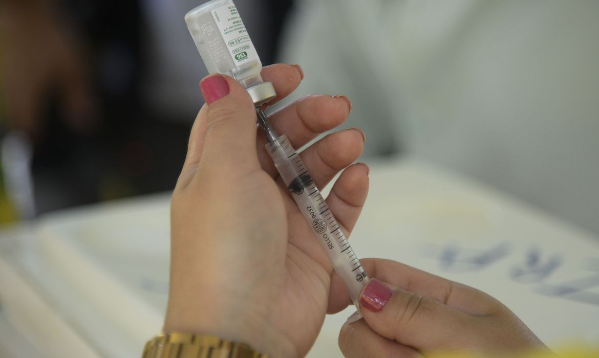 Imagem referente a TCE-PR reforça cobrança sobre baixa aplicação de vacinas; Ponta Grossa entra na lista