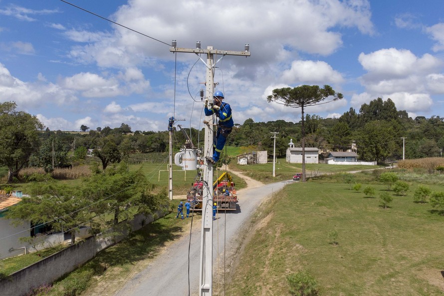 Imagem referente a Paraná Trifásico conclui 4,3 mil quilômetros de novas redes