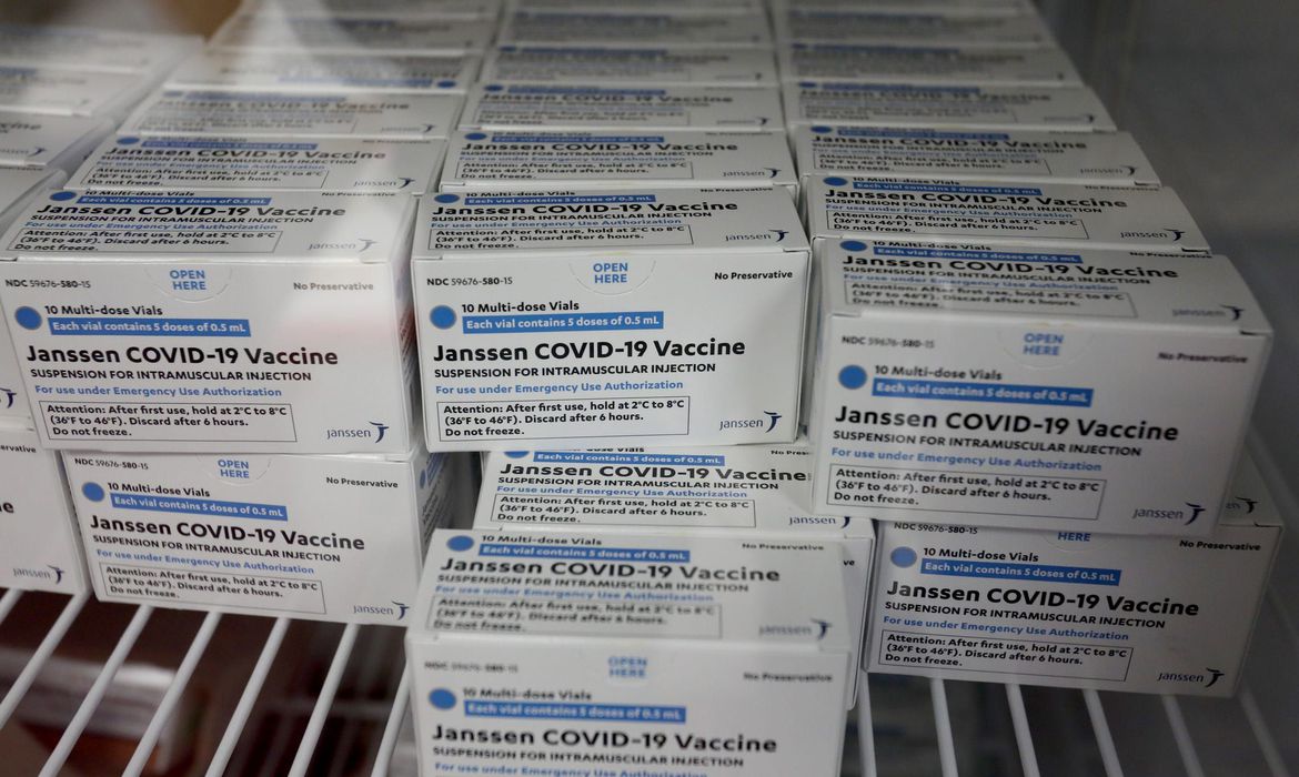 Imagem referente a Vacinas da Janssen chegam ao Paraná nesta quinta-feira