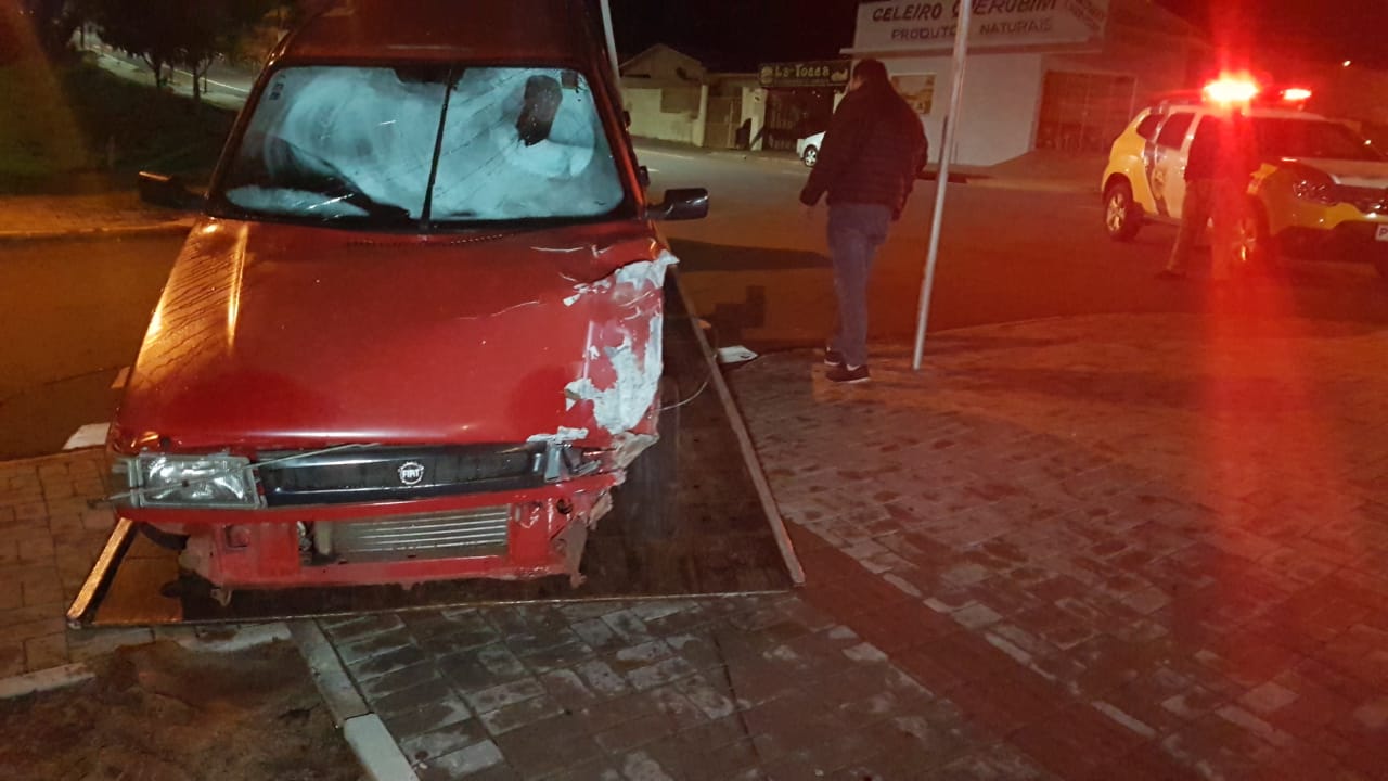 Imagem referente a PM recupera Fiat Uno furtado no Bairro Santa Cruz