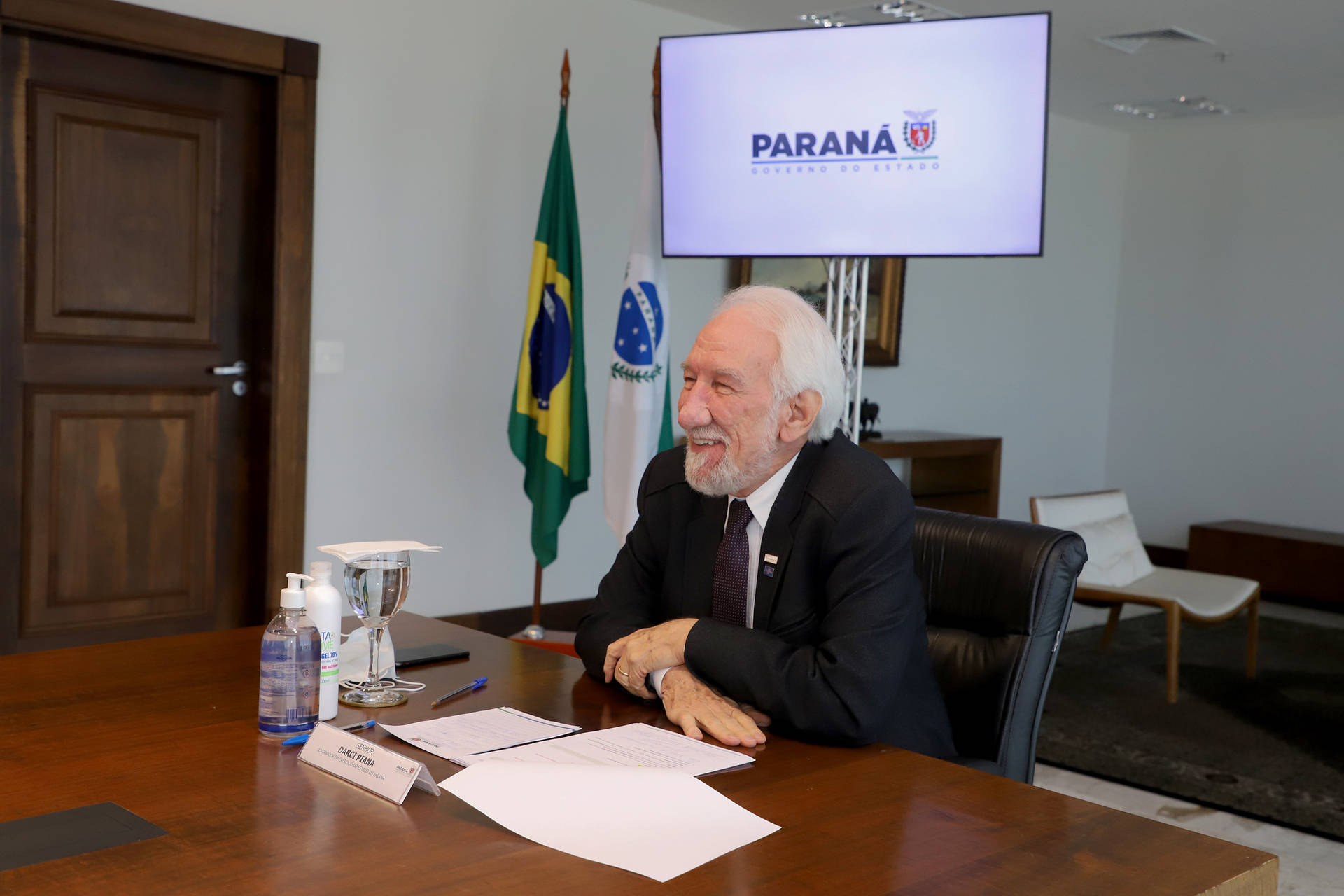 Imagem referente a Estado reforça compromisso com as cooperativas, que investirão R$ 30,3 bilhões no Paraná até 2026