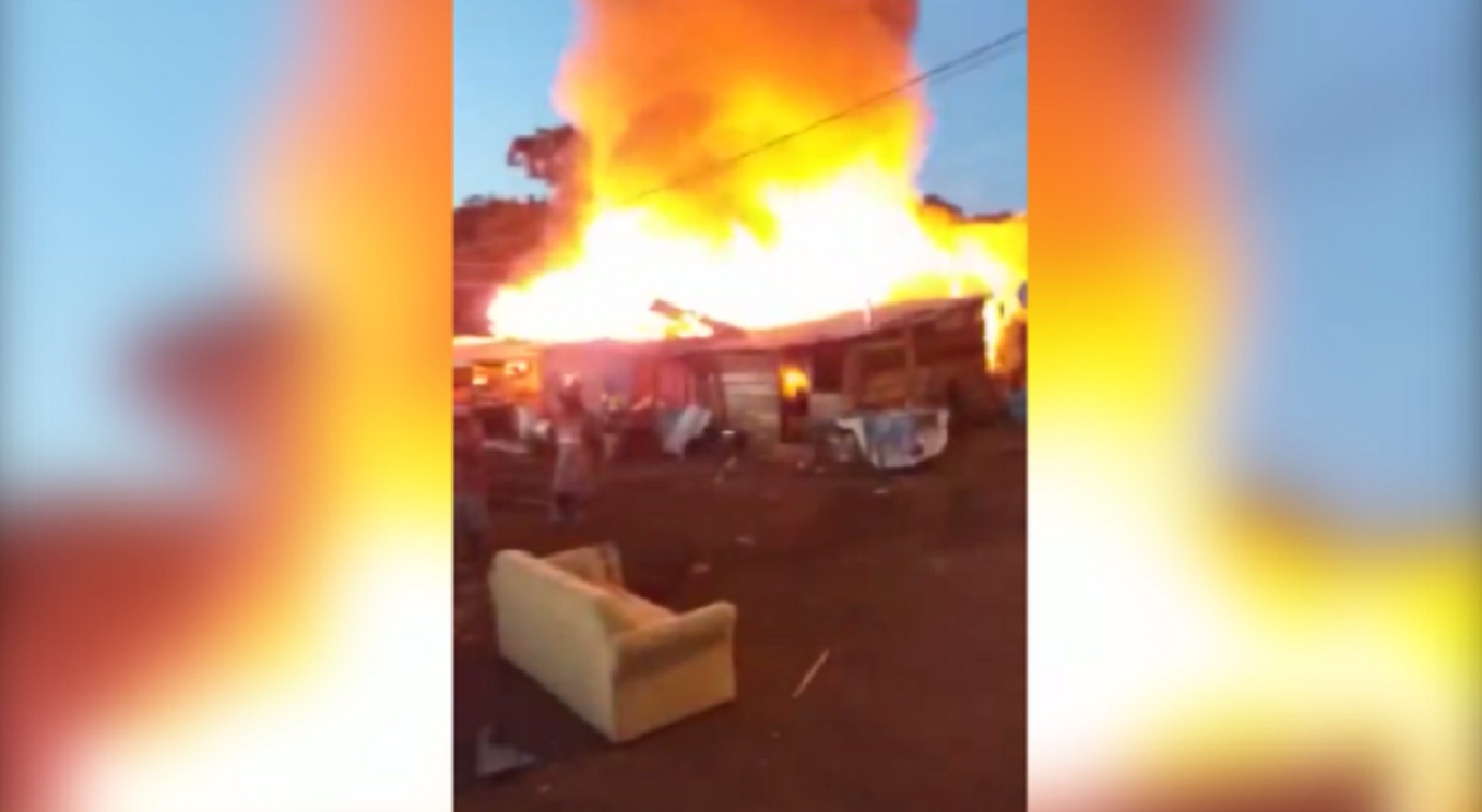 Novas imagens mostram incêndio que destruiu ao menos 12 casas no Bairro Esmeralda