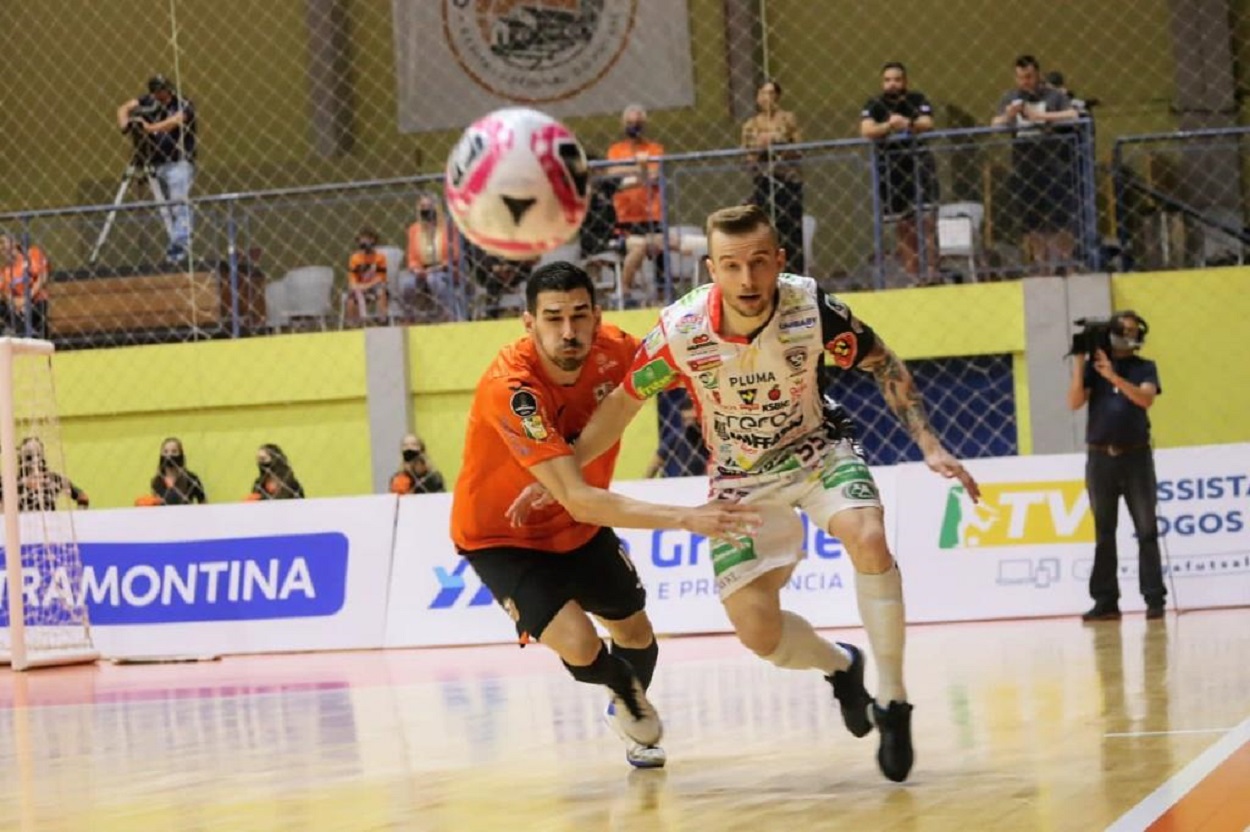 Imagem referente a Com vitória heroica, Cascavel Futsal alcança vaga na final da Liga Nacional de Futsal