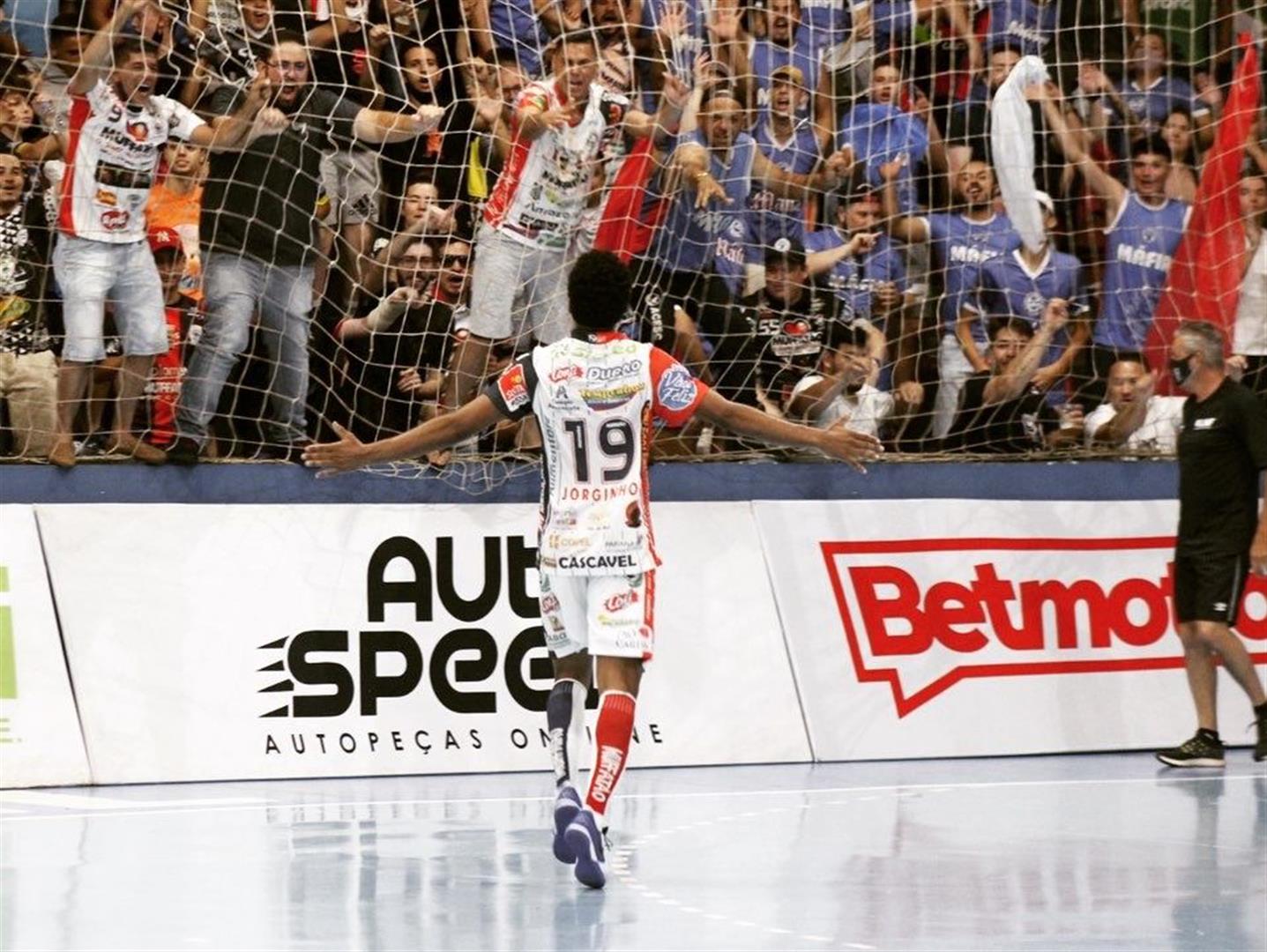 Cascavel Futsal é derrotado pelo Chopinzinho na primeira partida da final do Paranaense