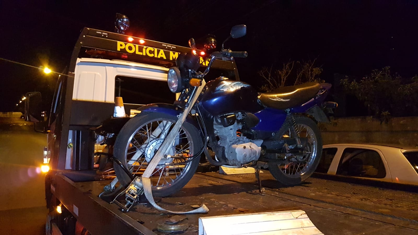 Imagem referente a Moto furtada em Guaíra é encontrada pela PM no Bairro Cascavel Velho