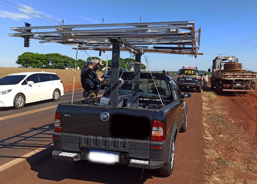 Imagem referente a PRF flagra transporte irregular em veículos de pequeno porte no Paraná