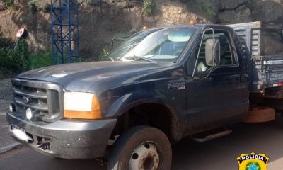 10 minutos após registro, PRF recupera caminhonete roubada no Paraná