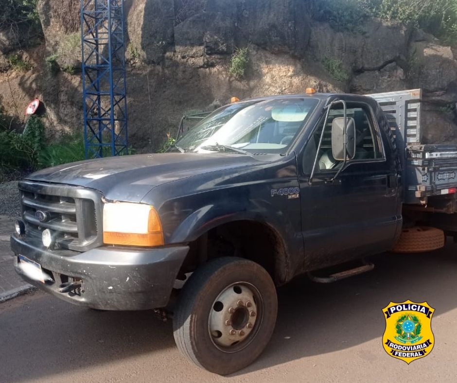 Imagem referente a 10 minutos após registro, PRF recupera caminhonete roubada no Paraná