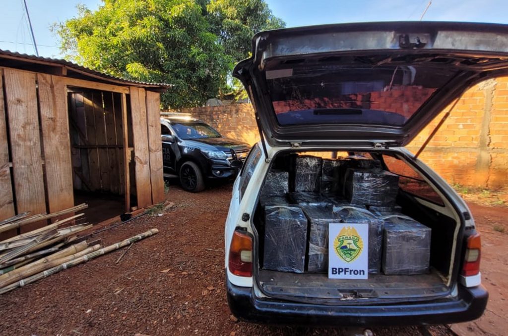 BPFron apreende bebidas estrangeiras em veículo em Foz do Iguaçu