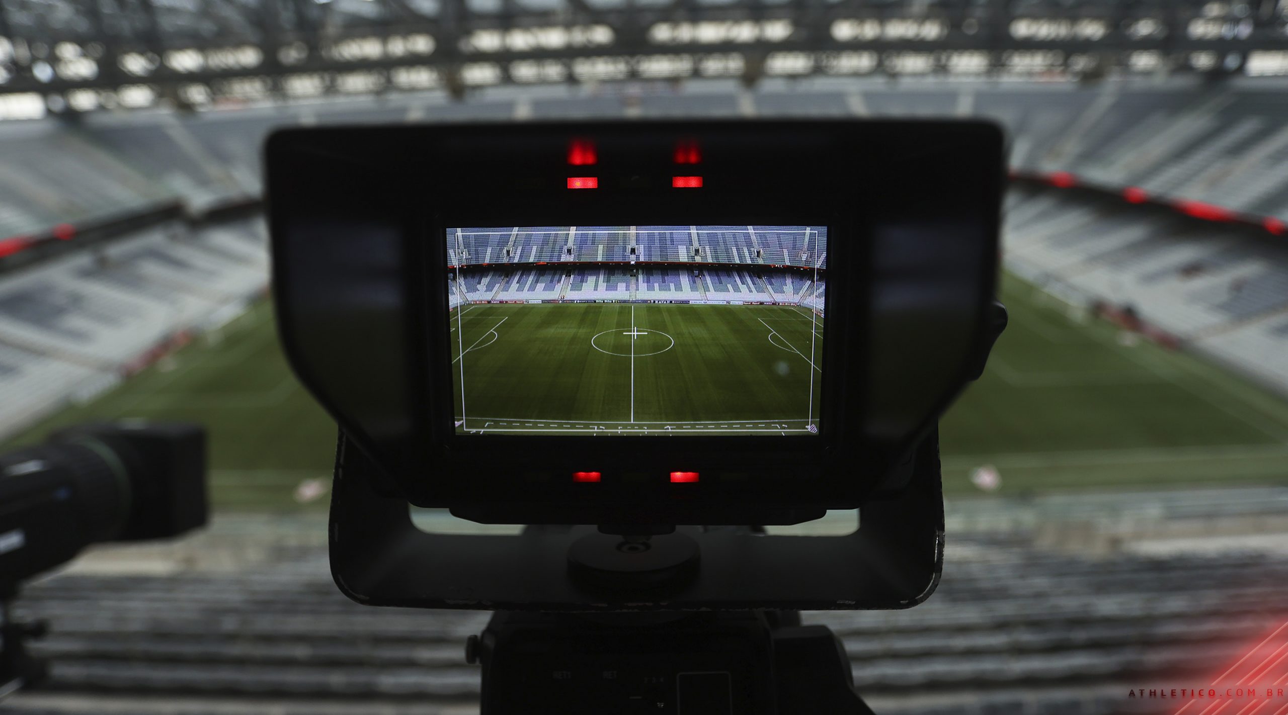 Imagem referente a Athletico transmitirá jogos do Campeonato Paranaense no Furacão Live
