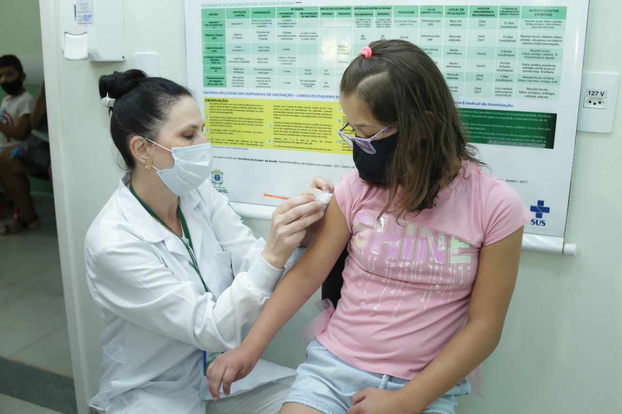 Imagem referente a Vacinação Kids: Crianças de 5 a 11 anos começam a ser imunizadas contra a Covid em Cascavel