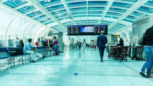 Imagem referente a Movimentação de passageiros nos aeroportos do país dobra em março, aponta ANAC