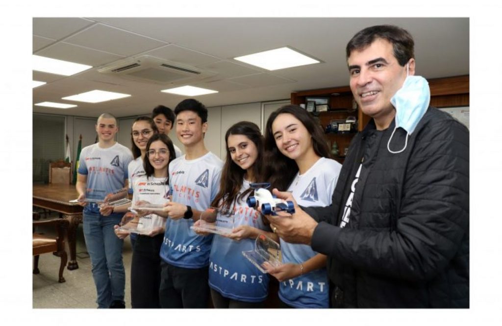 Estudantes de Londrina são campeões nacionais do projeto “F1 in Schools”
