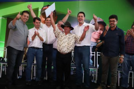 Governador confirma investimentos de R$ 3,3 milhões para ações em Curiúva Governador confirma investimentos de R$ 3,3 milhões para ações em Curiúva