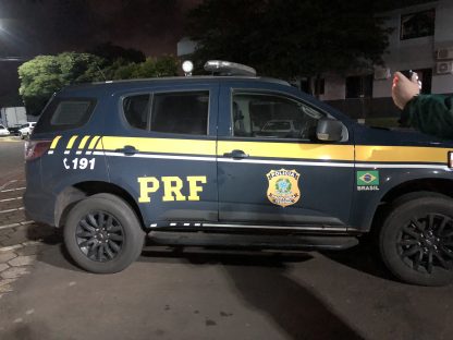 Imagem referente a PRF recupera caminhonete com registro de furto em Céu Azul