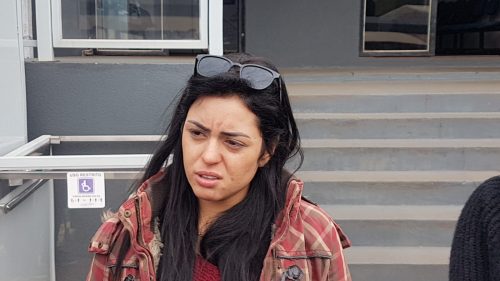 Imagem referente a Esposa de Gabriel Gomes Baiça afirma que não percebeu que marido havia sido esfaqueado: “Achei que foi uma briga normal”