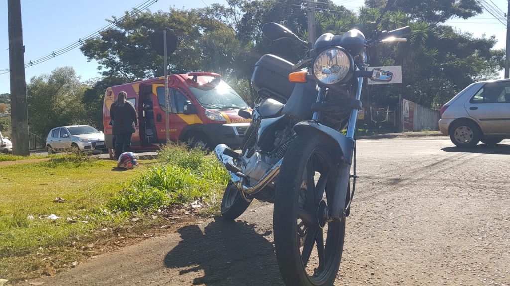 Motociclista sofre ferimentos leves em acidente no Brasília