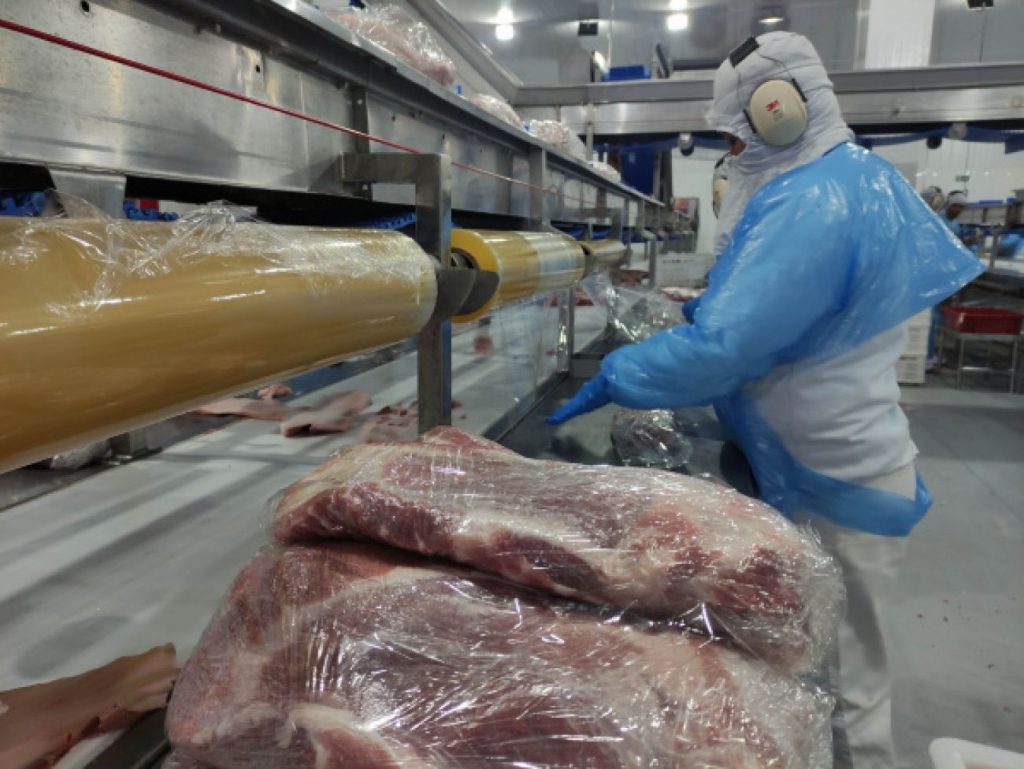 Governador visita novo frigorífico de suínos em Iporã nesta sexta-feira Governador visita novo frigorífico de suínos em Iporã nesta sexta-feira