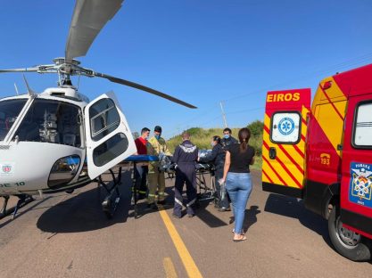 Jovem fica em estado gravíssimo e é socorrido por helicóptero após acidente na PR-317