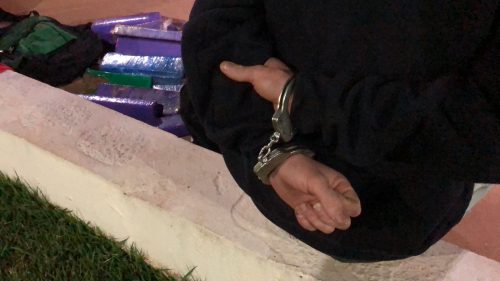 Jovem é preso com 18 tabletes de maconha em Cascavel