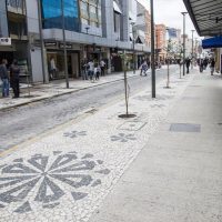 Curitiba - Especial: Curitiba prioriza o pedestre e a mobilidade limpa