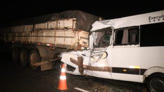 Sete professores morrem no Paraná após grave acidente entre Van e caminhão