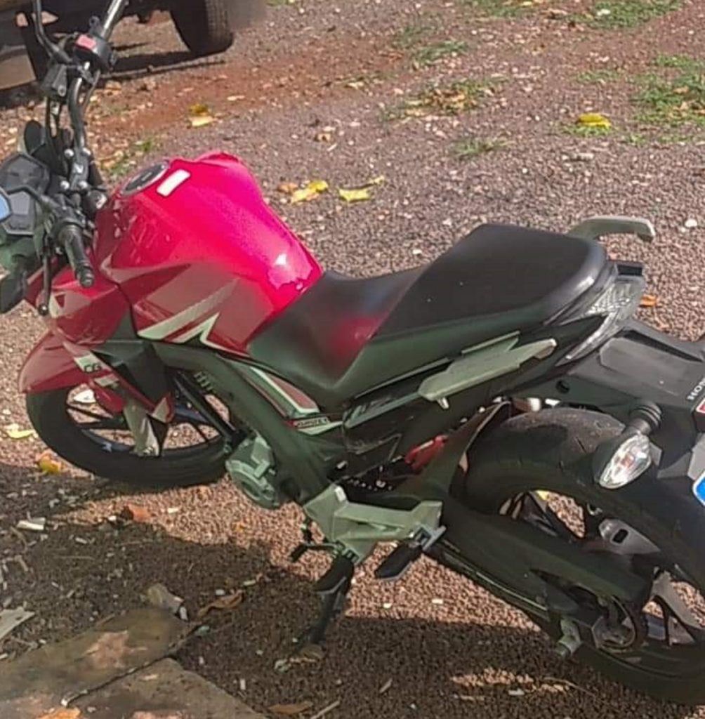 Motocicleta Honda placa BBU-5C90 foi furtada no Bairro Tarumã
