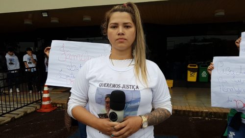 Imagem referente a Sobrinha de José Ademar de Melo, assassinado em novembro de 2021, conversou com a CGN e deu mais detalhes sobre o protesto realizado no Fórum