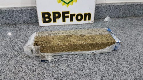 BPFron detém indivíduo portando drogas durante abordagem a ônibus na BR-277