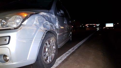 Automóvel e carreta se envolvem em acidente na BR-277, região do XIV de Novembro