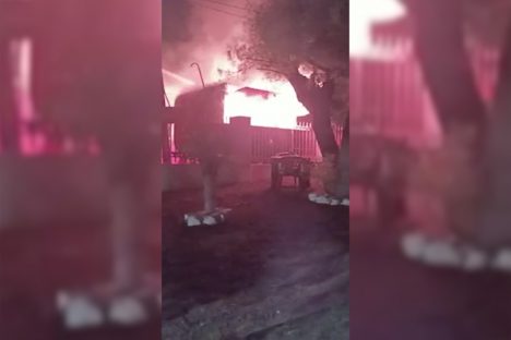 Imagem referente a Vídeo mostra trailer de lanches em chamas em Cascavel